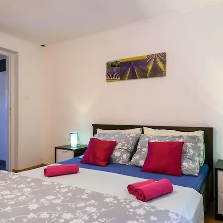 Appartement Em Stobrec Croatia