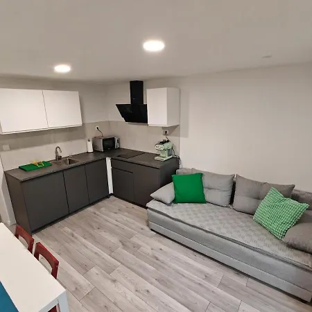 Em Stobrec Croatia Apartment