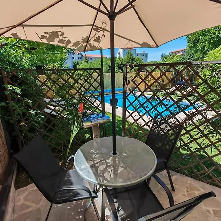 Em Stobrec Croatia Апартаменти *