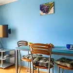 Em Stobrec Croatia Apartman *