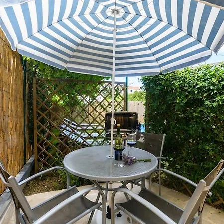 Em Stobrec Croatia Apartman